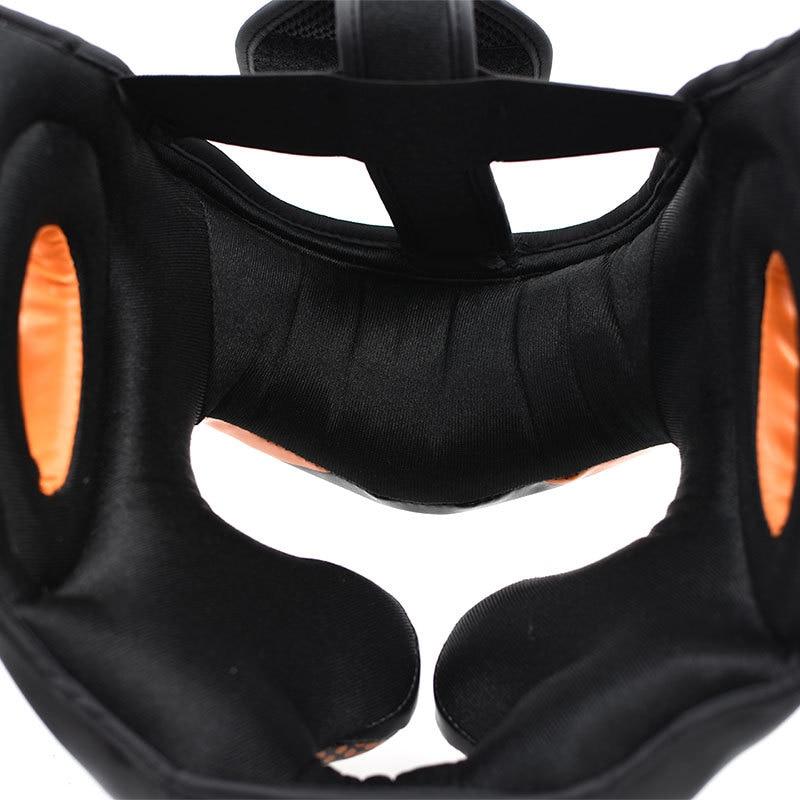 Good black boxing training Sanda protective gear helmet enclosed helmet